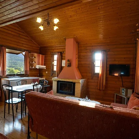 Apartmanhotel Likouresi Village Karpeníszi