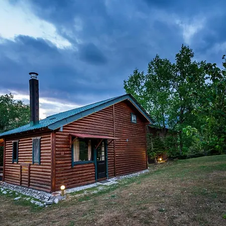 Aparthotel Likouresi Village