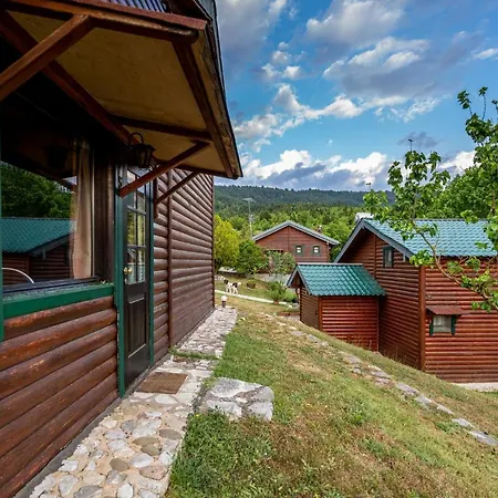 Apartmanhotel Likouresi Village 2*